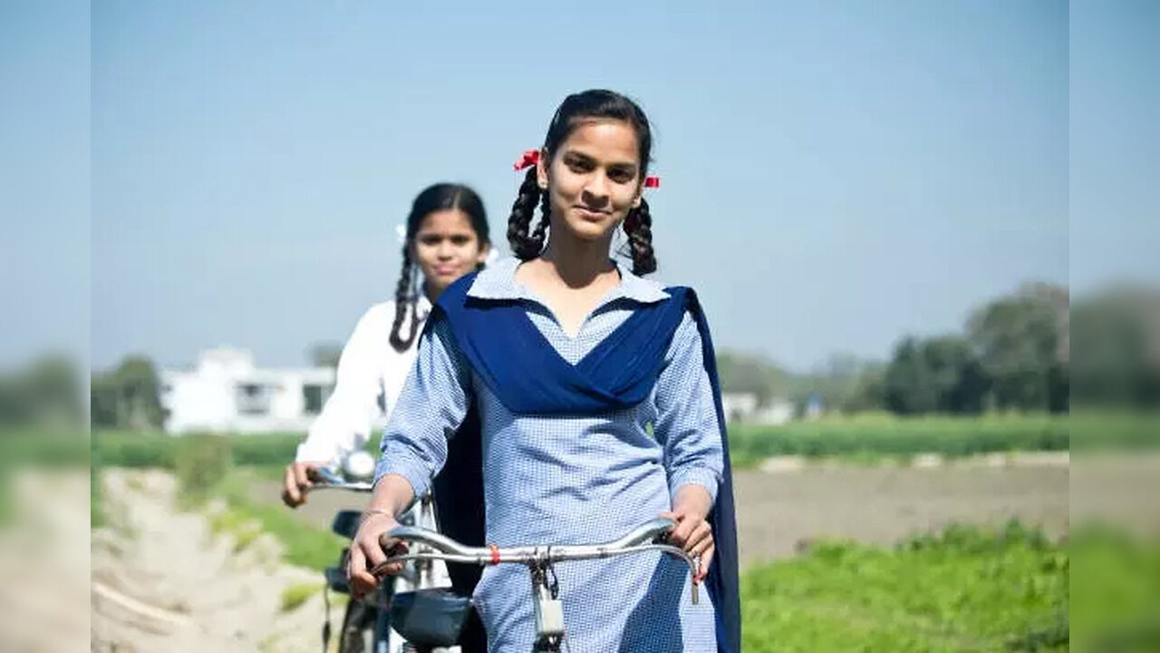 Assam Government to Give Bicycles to 3.78 Lakh School Students - Vimarsana News