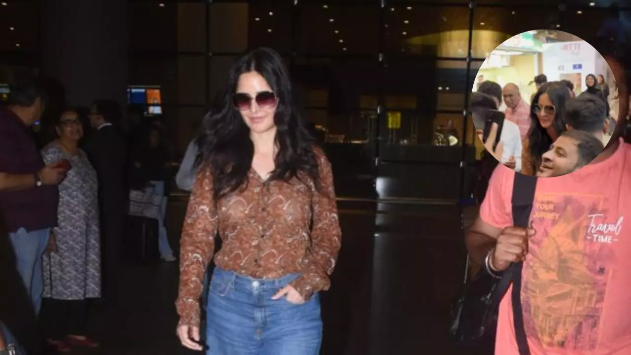 Katrina Kaif Looks Visibly Uncomfortable As She Gets Mobbed By Fans At Mumbai Airport. Watch Video