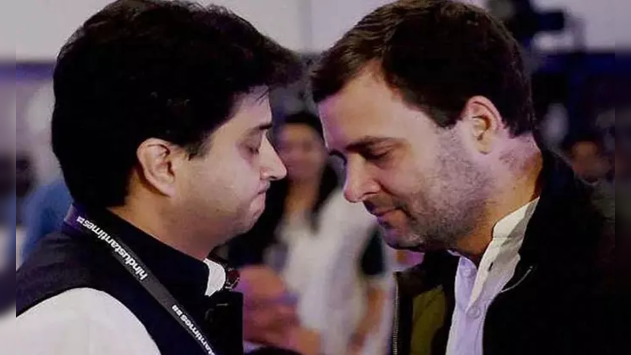 File Photo of Rahul and Scindia