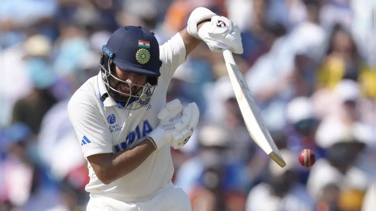 Cheteshwar Pujara scores century in Duleep Trophy