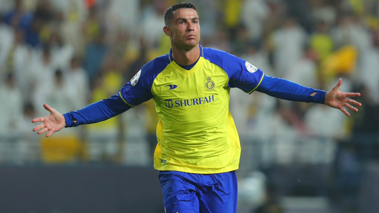 Ronaldo Nazario names his all-time best XI, snubs Cristiano