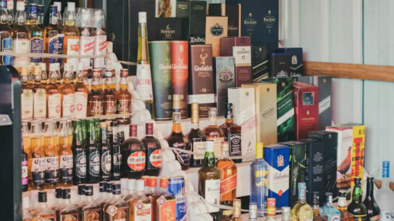 Karnataka to see raise in liquor prices | Bengaluru News, Times Now - Vimarsana News