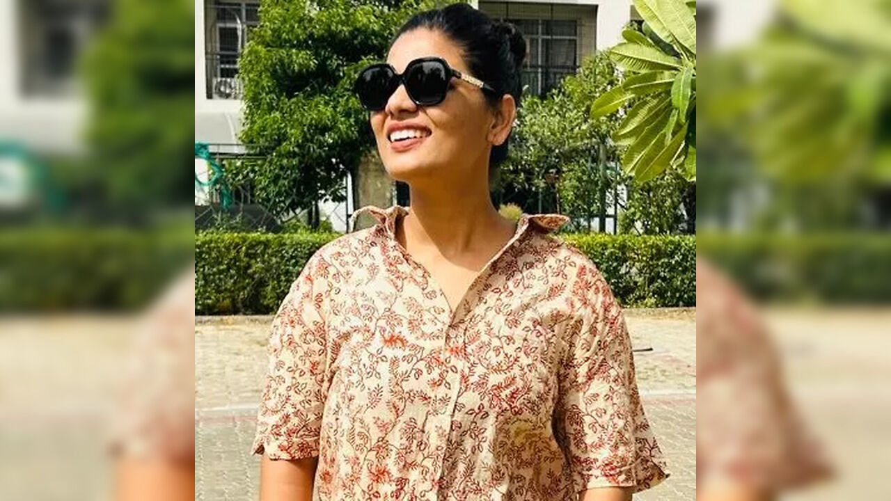 Neha Singh Rathore: 'MP Mein Ka Ba': FIR Against Bhojpuri Singer Neha ...