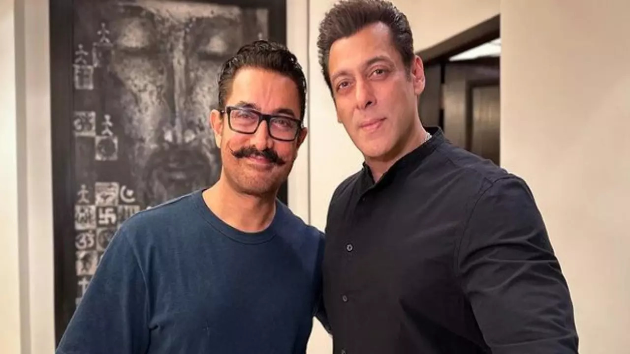 Salman Khan Gave His Lucky Bracelet To Aamir Khan After Getting Drunk. Latter Went 'Oh S**t' In The Morning