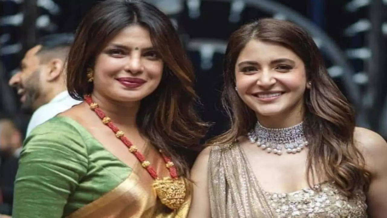 Anushka Sharma rejects Priyanka Chopra's role in Jee Le Zaraa