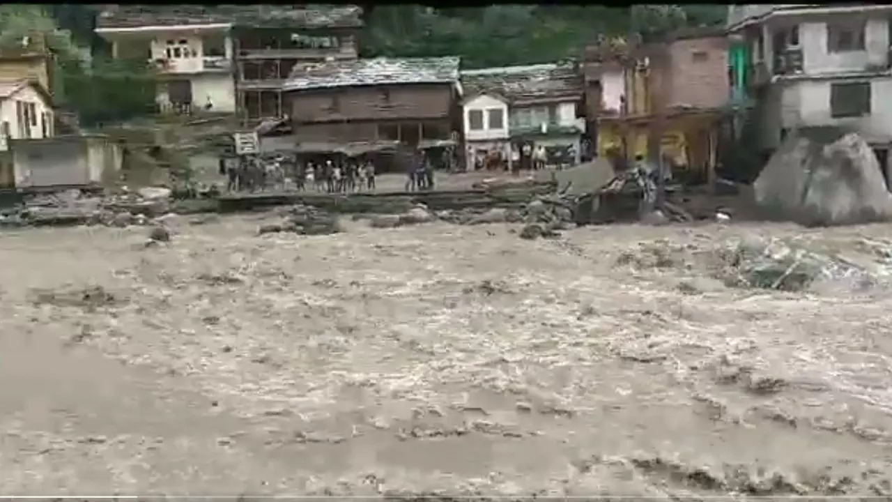 Himachal Pradesh rains (1)