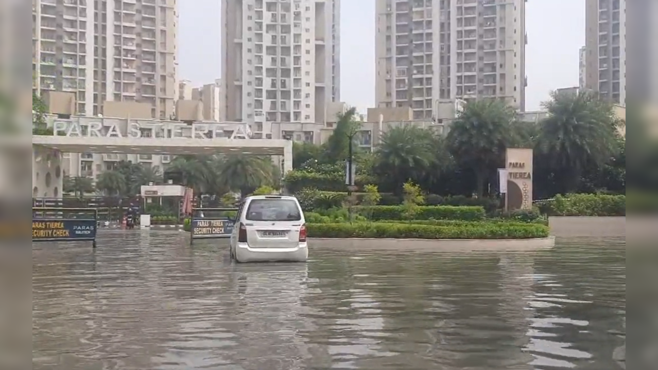 Noida waterlogging