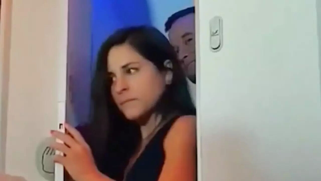 Viral Video: Couple Caught Joining Mile High Club by Flight Passenger ...