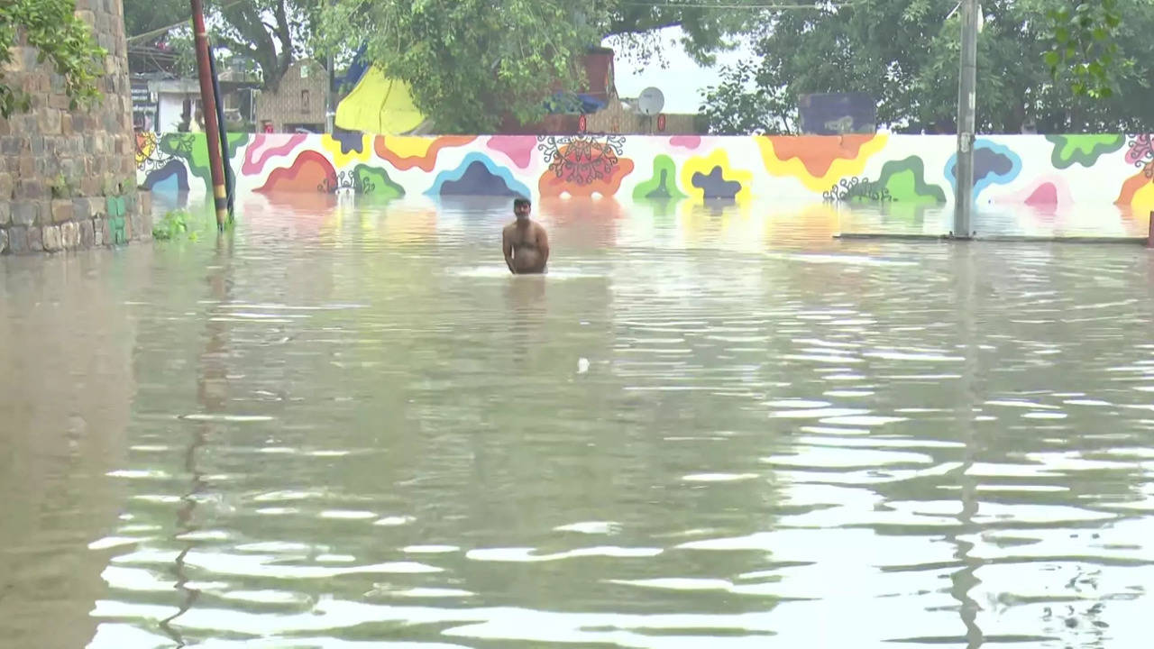 Delhi floods 1