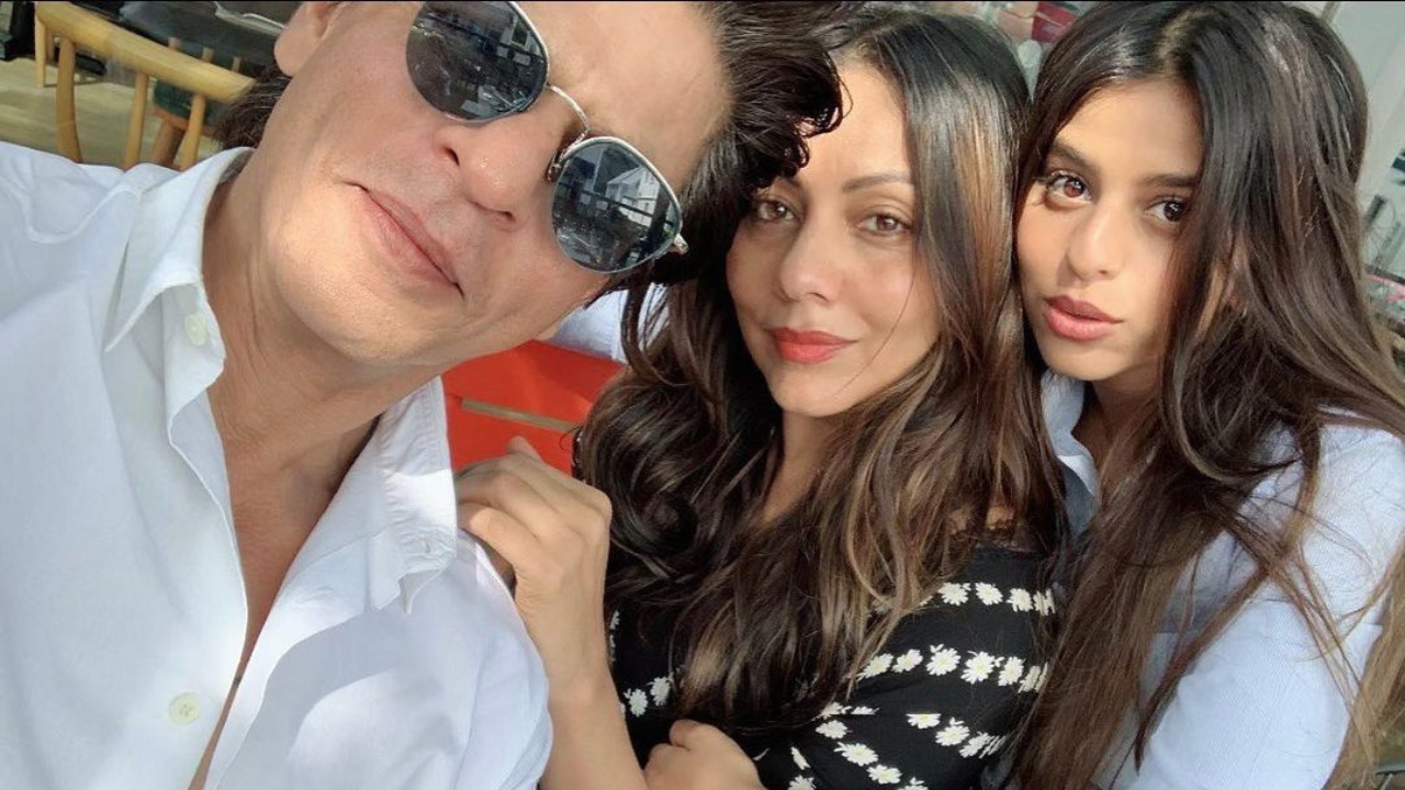 Shah Rukh Khan Is INDEED Doing A Film With Daughter Suhana BUT It Is NOT A Siddharth Anand Directorial