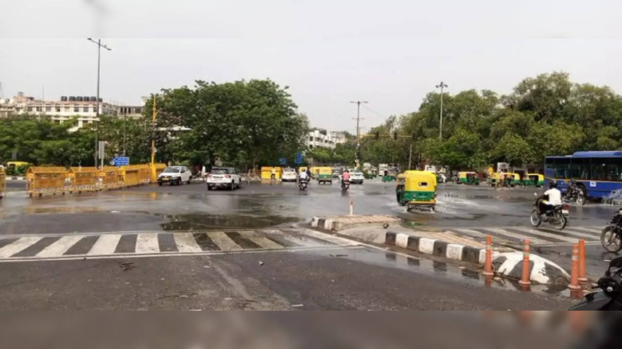 ​Vehicular Movement On Some Roads In Delhi Allowed​