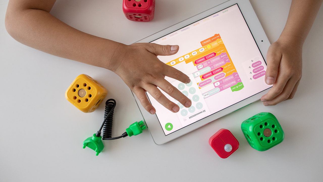Role of technology in shaping the future of education: Here's what the experts say - Vimarsana News