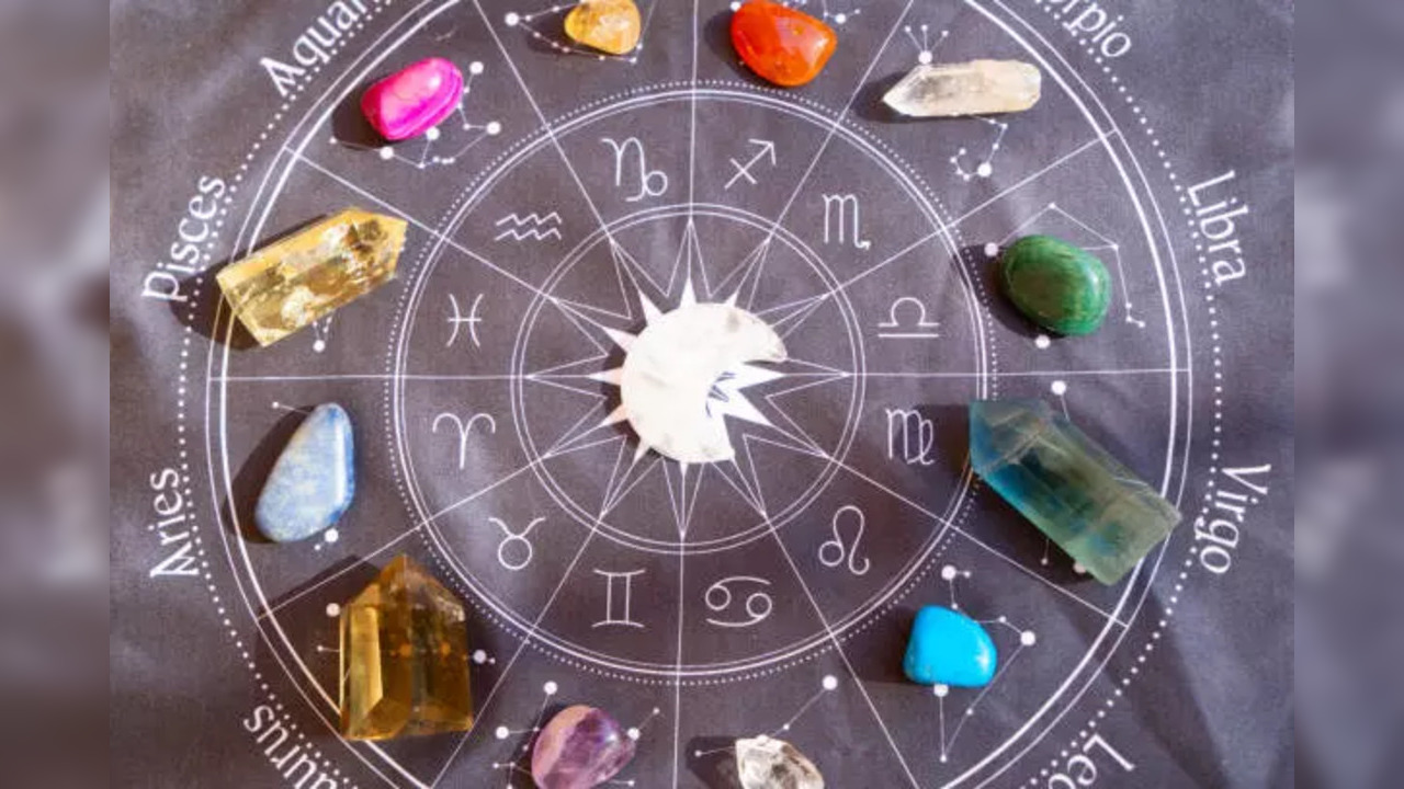 Find out what the cards have to say about your zodiac