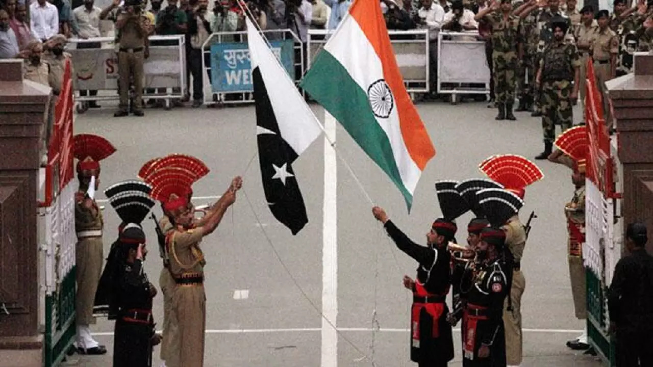 Cash-Strapped Pakistan To Spend 40 Crore Rupees On Getting A Flag  Taller Than Tricolor