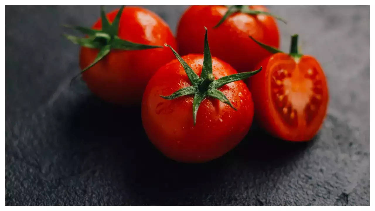 Tomato Prices slashed further, check revised rates