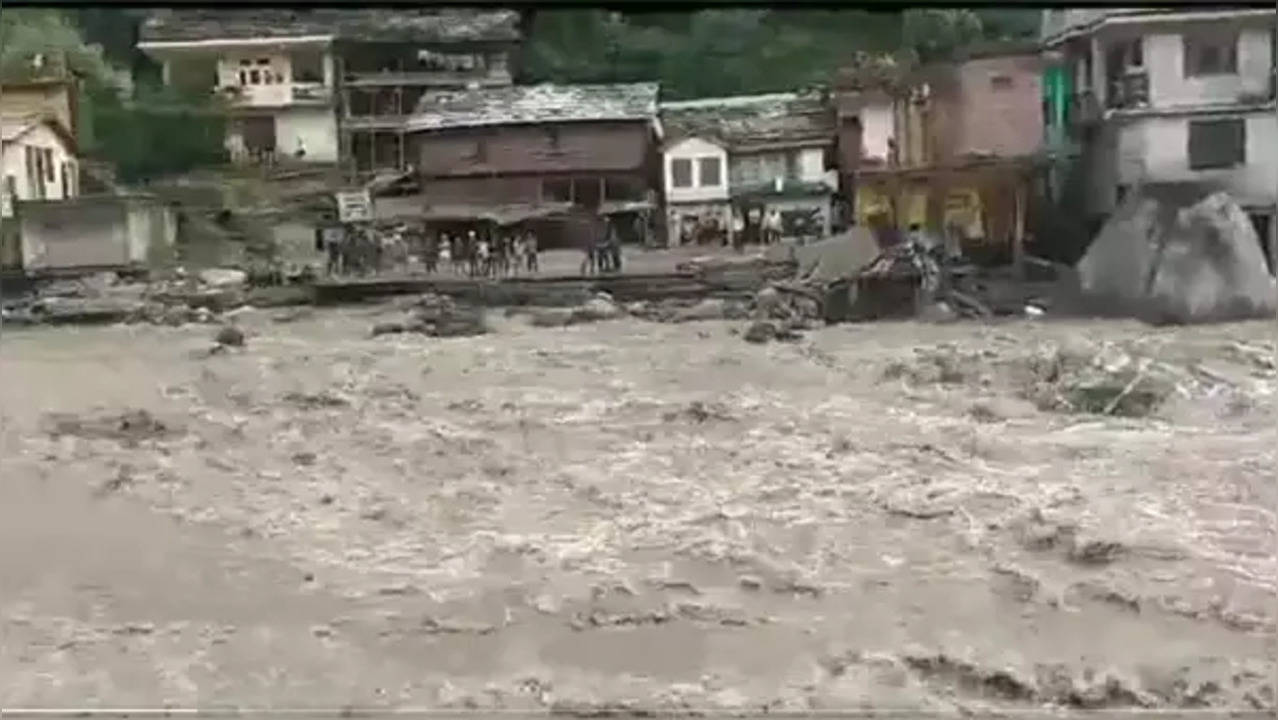 manali floods