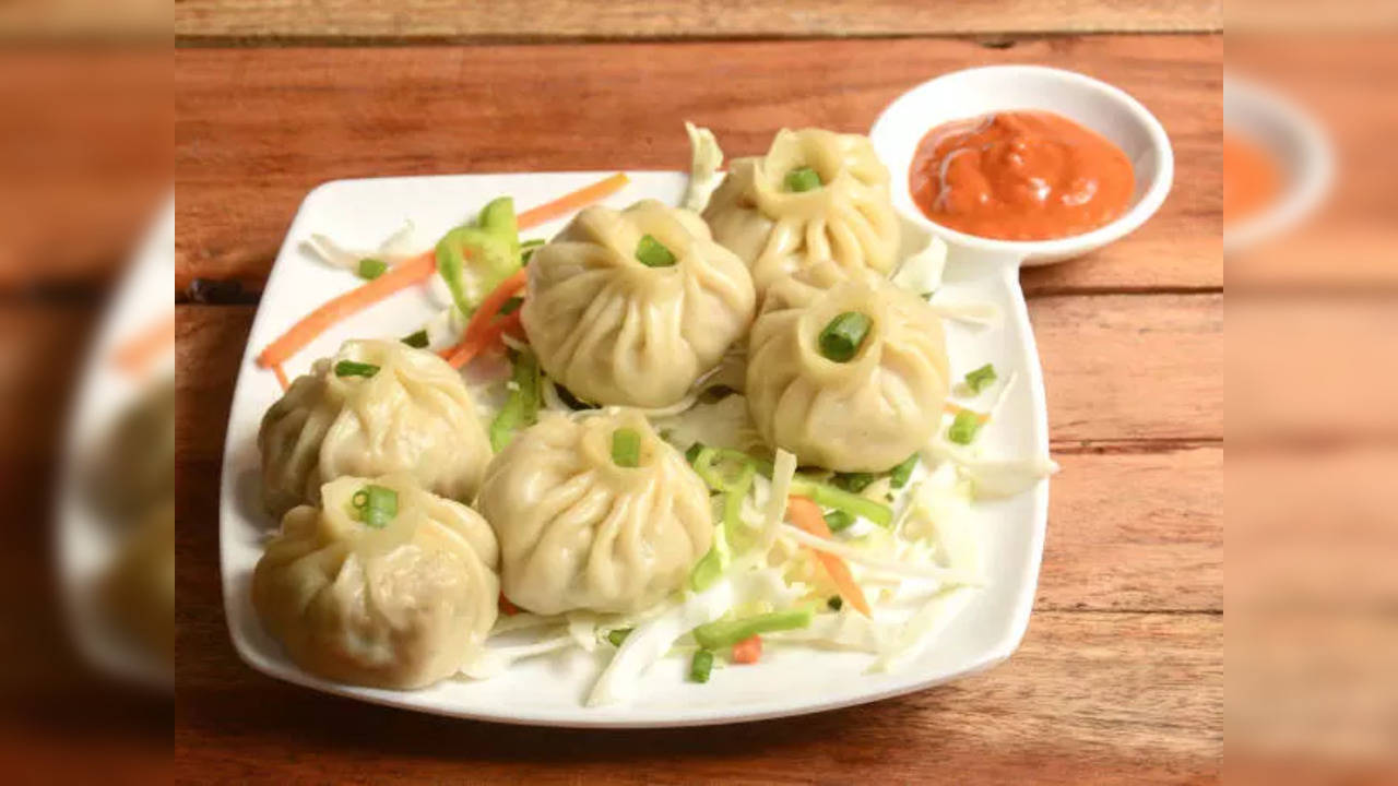 Momos