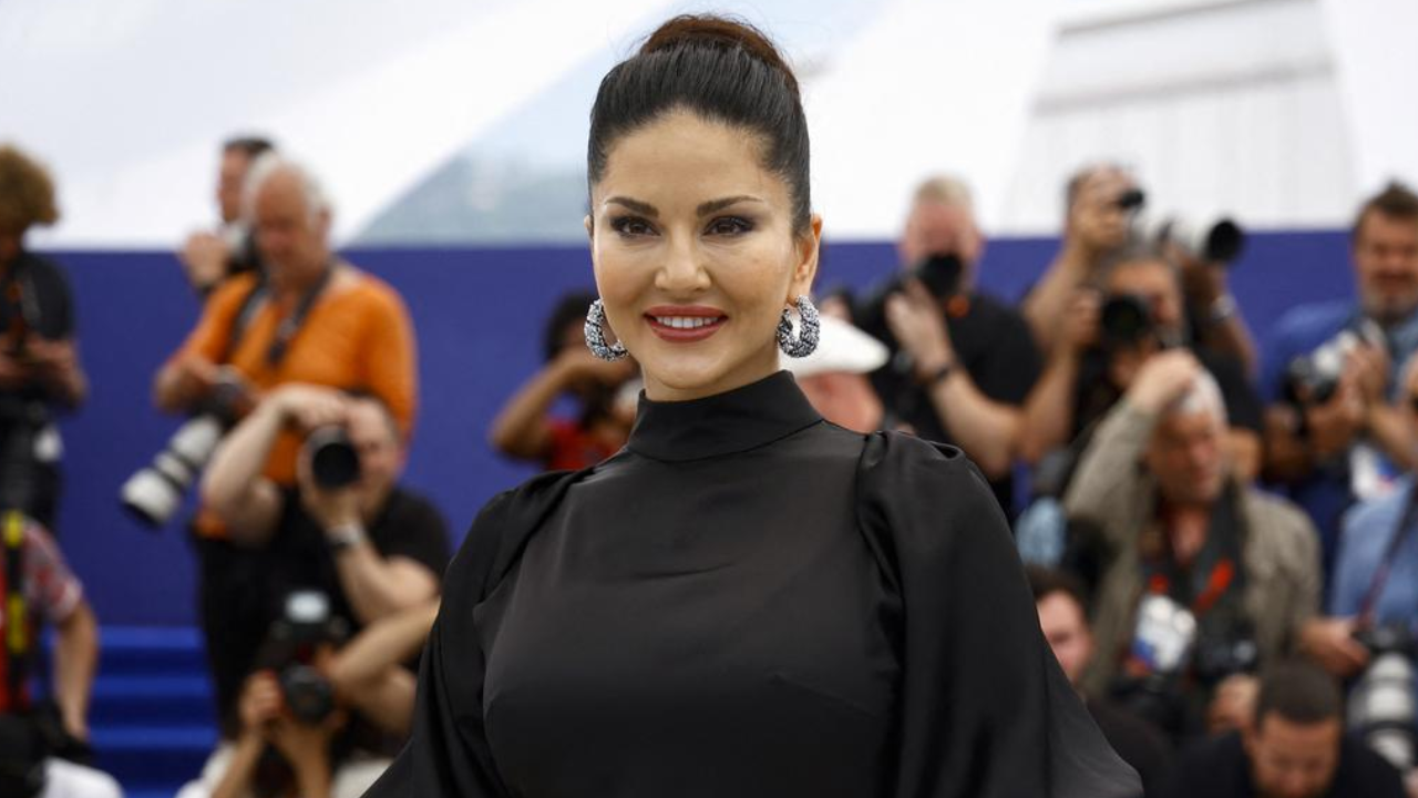 Sunny Leone Summoned By IMPPA For Non-Payment Of Dues To Producer Vinod Bachchan