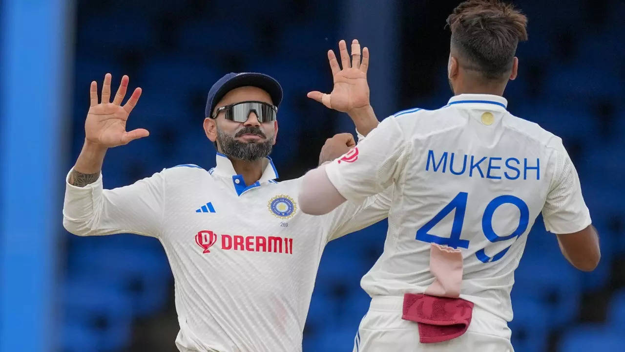 IND Vs WI: Jis Bande Ko TV Pe Dekhta Tha...: Mukesh Kumar Shares HEARTWARMING Virat Kohli Anecdote | WATCH