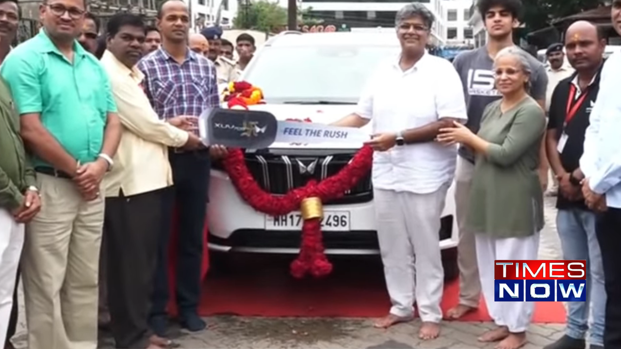 Mahindra Donates XUV700 SUV To This Temple In Maharashtra: Watch