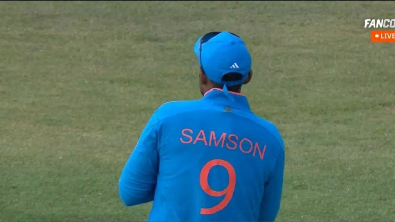 BIZARRE! Suryakumar Yadav Seen Sporting Sanju Samson Jersey After Keeper-Batter Was Dropped For 1st ODI vs WI