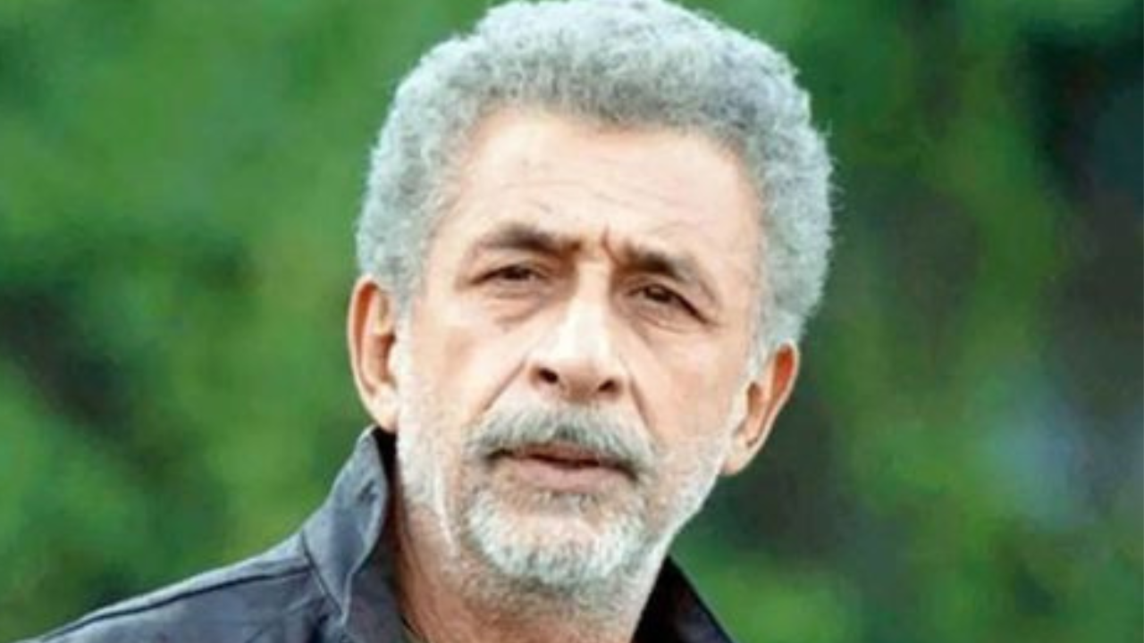 Naseeruddin Shah Calls Distributors, Exhibitors 'Darinde'. Says 'Asli Malaai Toh Yeh Kha Jaate Hai'