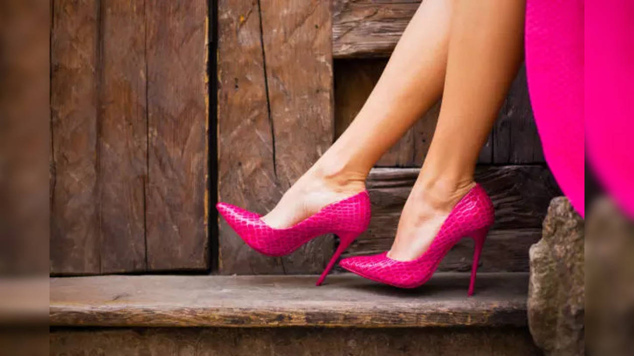 Buy Flat N Heels Women's Red Sling Back Stilettos for Women at Best Price @  Tata CLiQ