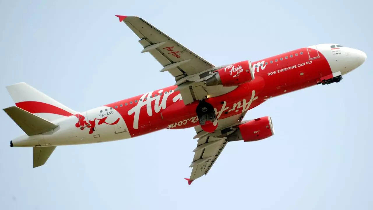 AirAsia Suspends Staffer After Flight Takes Off Without Karnataka Governor