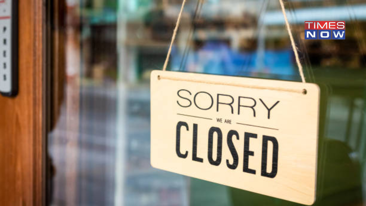 China's Macho Restaurant Closed After Videos Show Waiters Feeding Women Mouth to Mouth