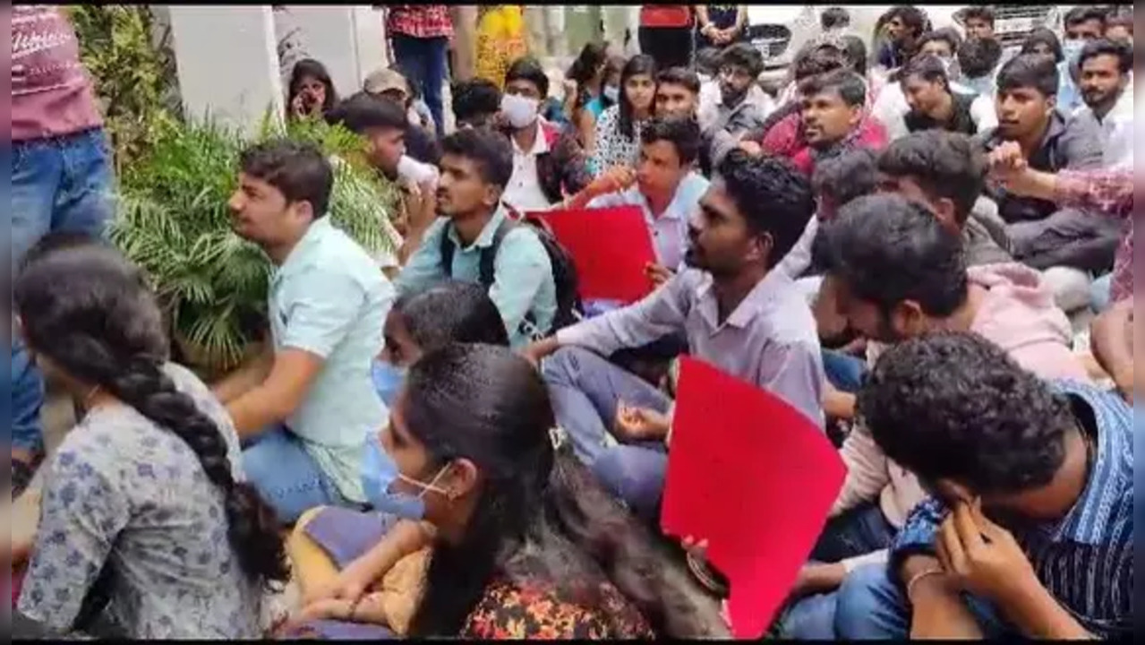 Bengaluru Ed-tech Firm Accused of Cheating, Students Protest Over Alleged Fraud