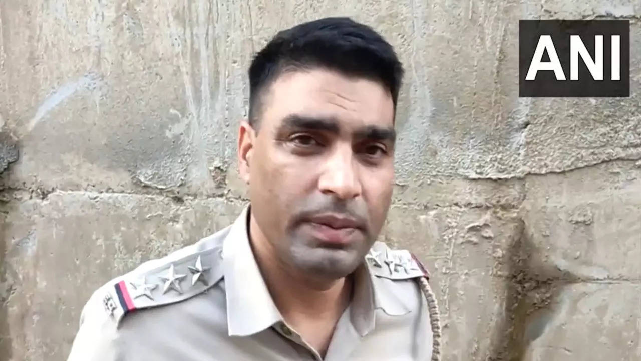 SHO Pradeep Kumar shared details of Gurugram Underpass collapse