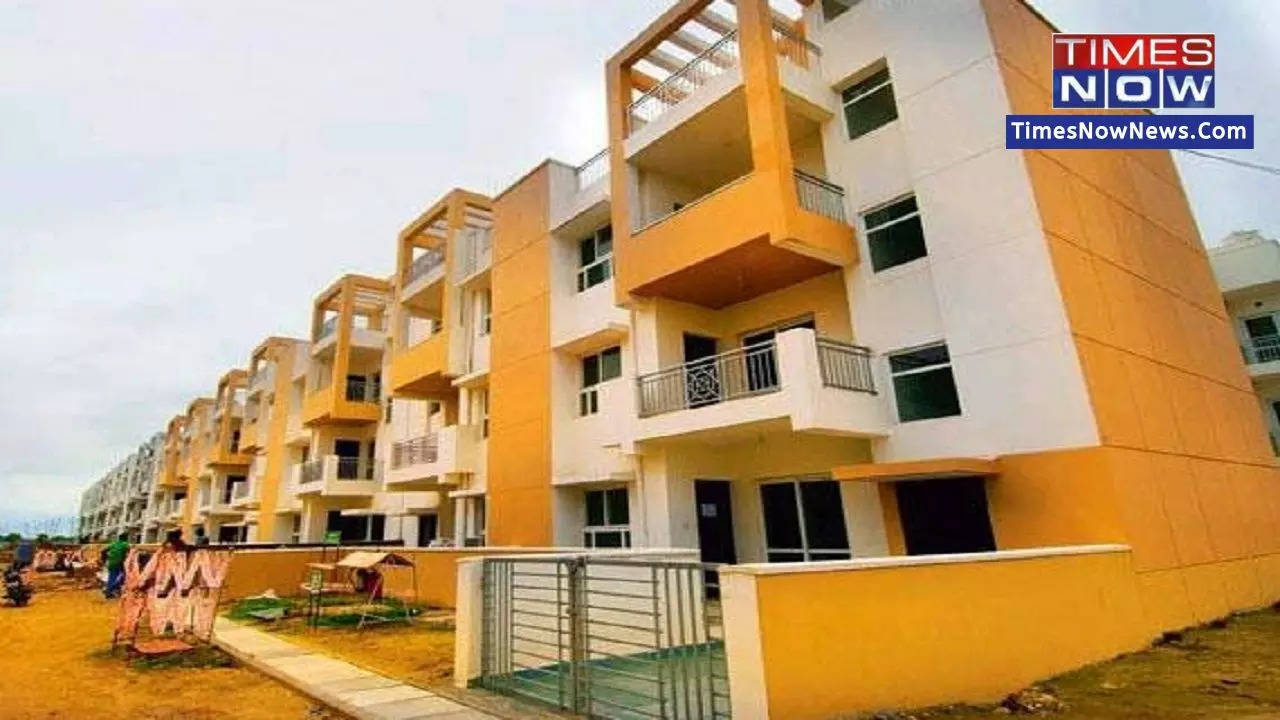 3089 applications for 462 flats in less than 24 hours: Yamuna Expressway Authority new flat scheme near Noida airport draws huge buyers, did you apply?