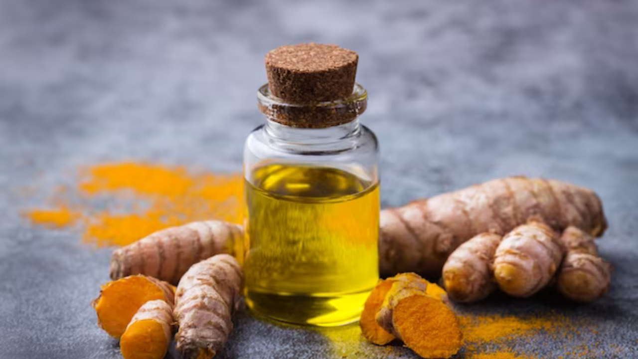 Benefits of Turmeric Essential Oil