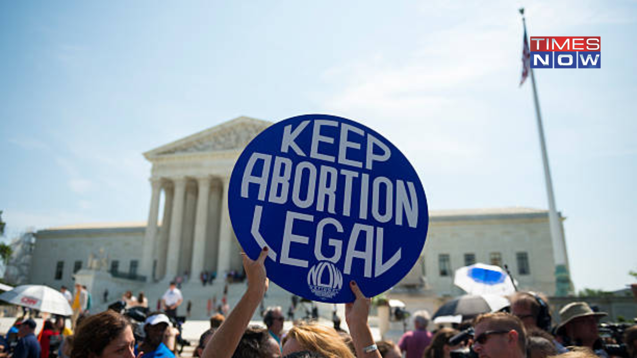 US Abortion Ban: Texas Judge Lifts Ban on Abortions for Emergency Cases