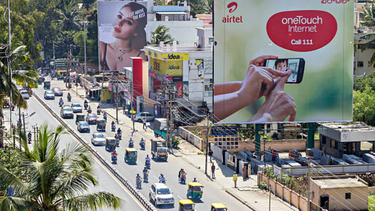 Bengaluru: Unauthorised Flexes, Banners And Hoardings Banned in Cit