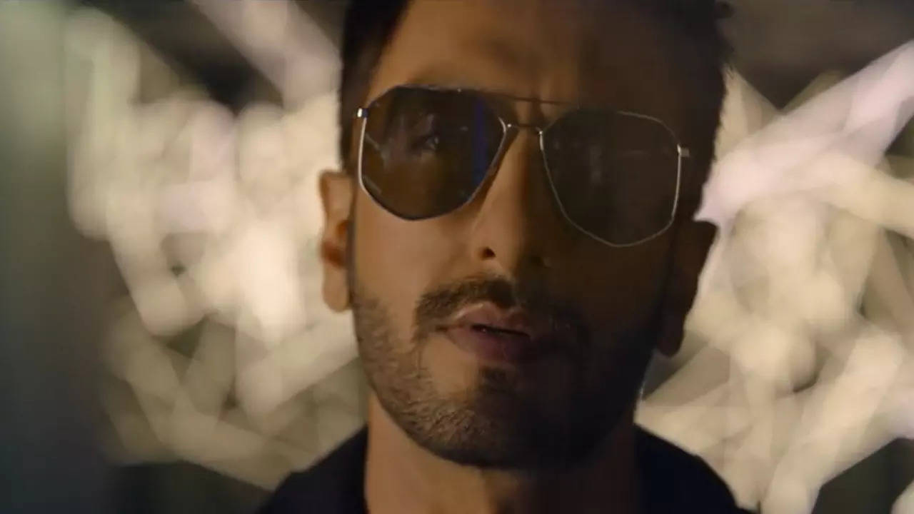 Sunglasses Styles: Ranveer Singhs sunglasses are the biggest trend