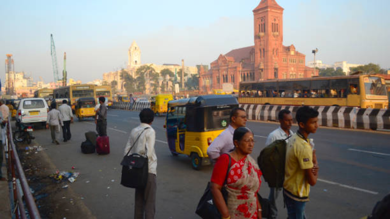 No Shade For Chennaites As Bus Shelters Disappear From Roads Amid Metro Construction Work