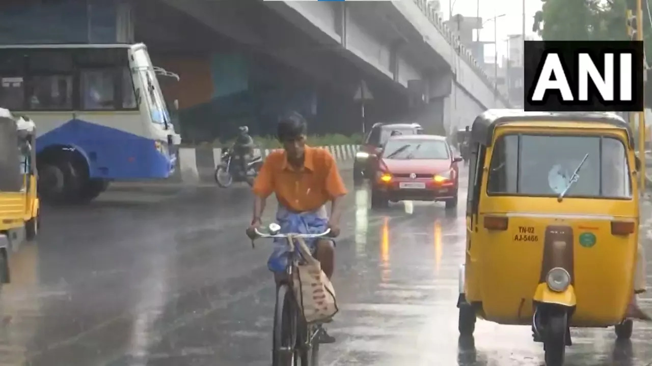 Rain lashes Chennai on Thursday