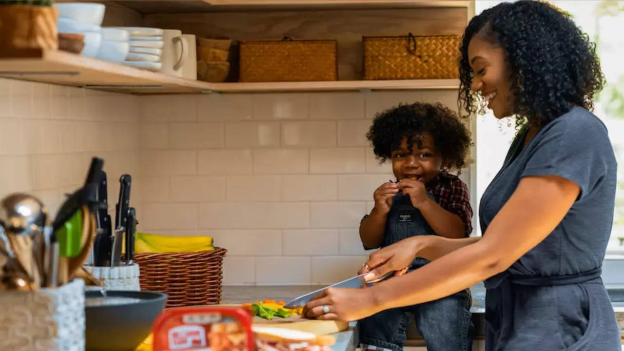 Ways You Can Get Your Child To Try Out Different Foods