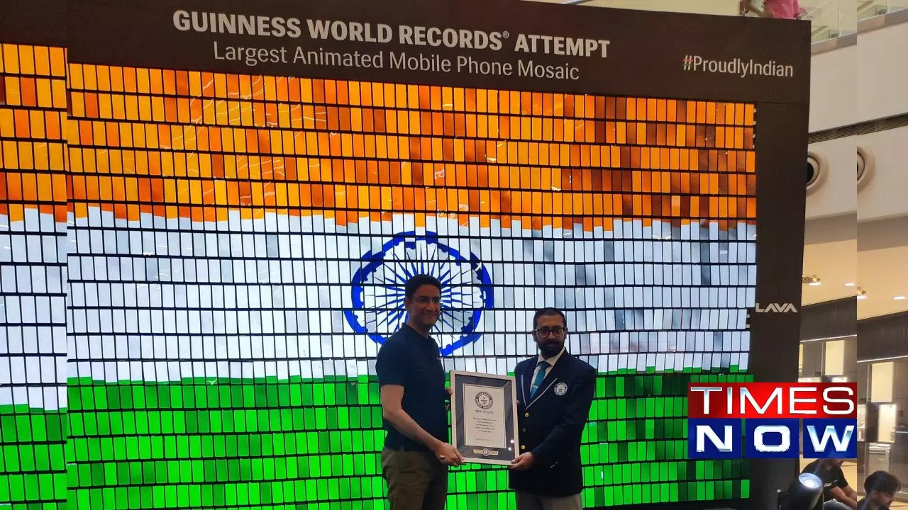 Lava Mobiles Waves the Indian Flag in Style: A GUINNESS WORLD RECORDS™ Title with a Patriotic Twist!