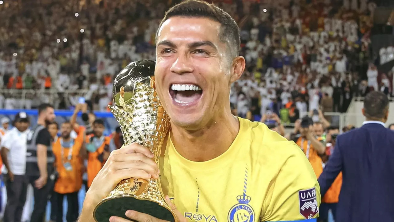 Watch Cristiano Ronaldo Scores 2 Goals In Arab Club Champions Cup Final Wins First Trophy In 5006