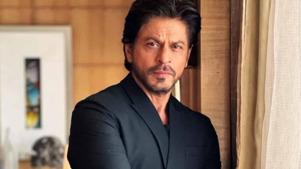 Shah Rukh Khan talks about Hema Malini, Dev Anand in old