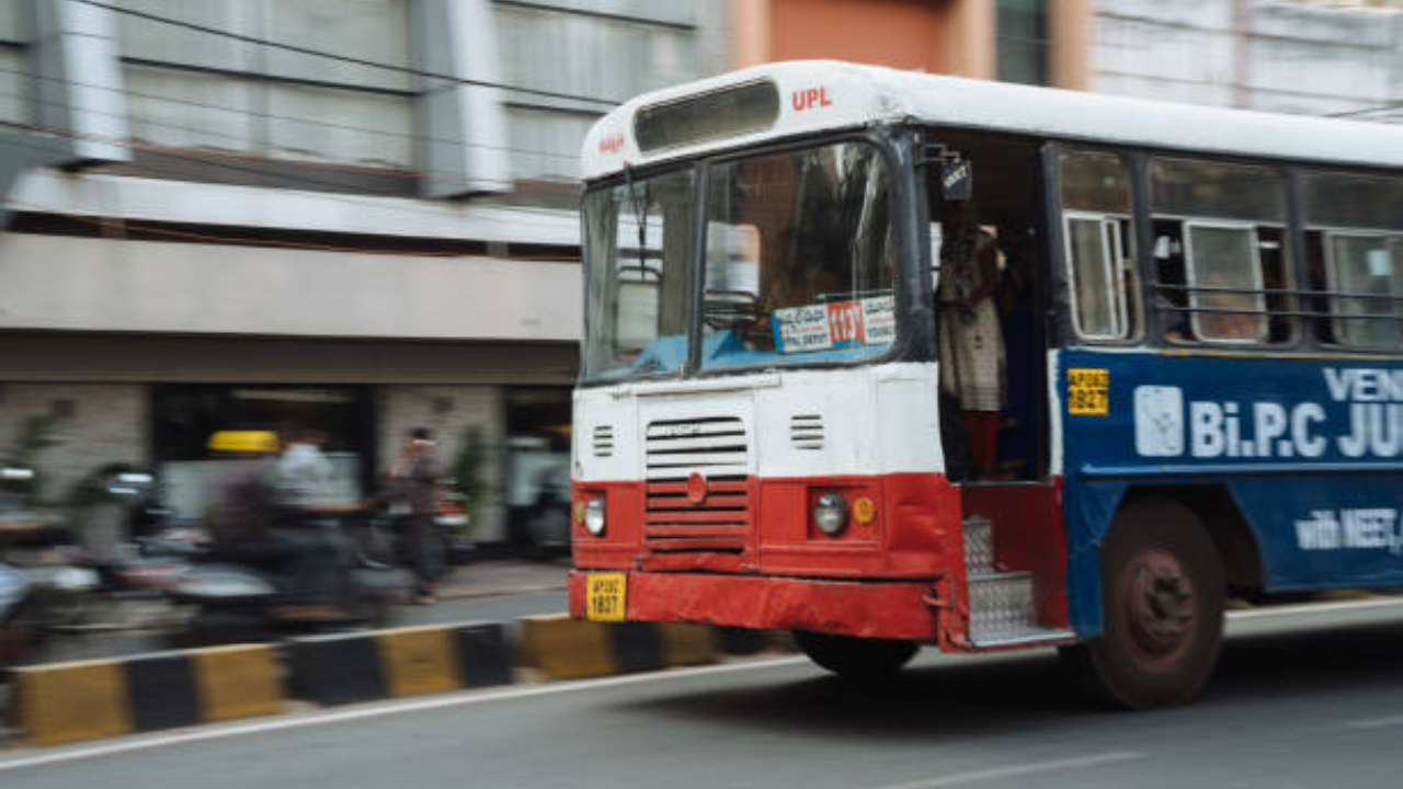 Hyderabad: TSRTC Launches App for Live Bus Tracking and Women Safety