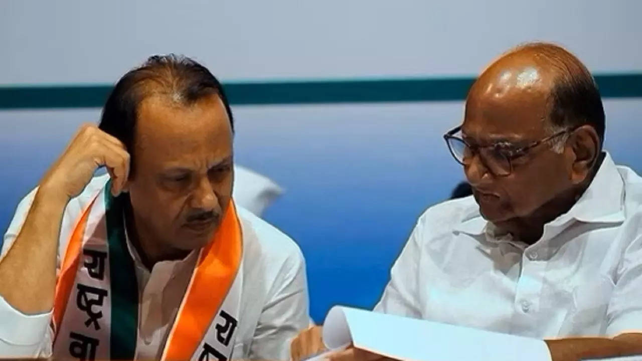 Sharad Pawar Ajit Pawar Meeting: Shiv Sena slams Pawar