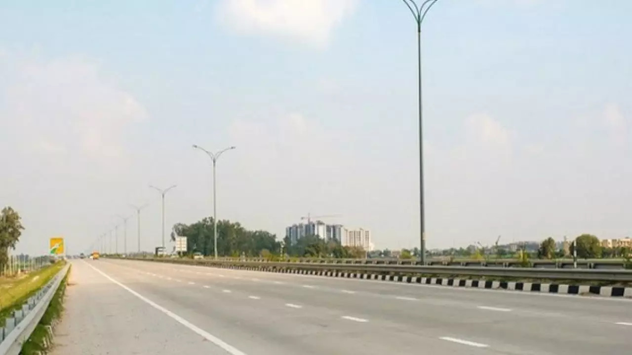 Dwarka E- Way