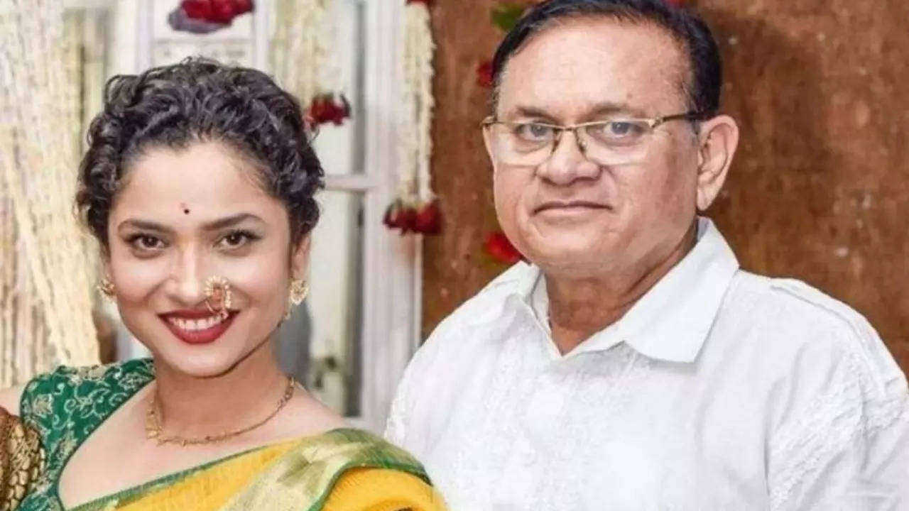 Ankita Lokhande with father