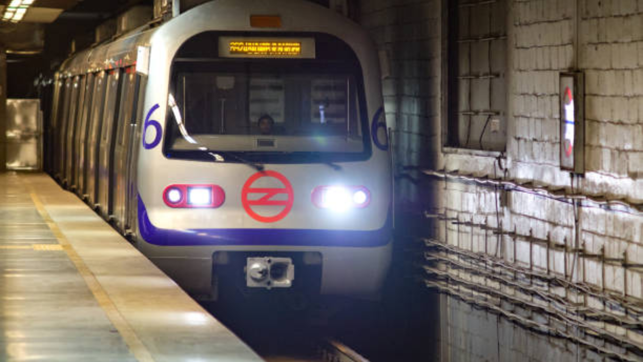 Delhiites Can Now Avail QR-Based Delhi Metro Tickets On IRCTC Platforms