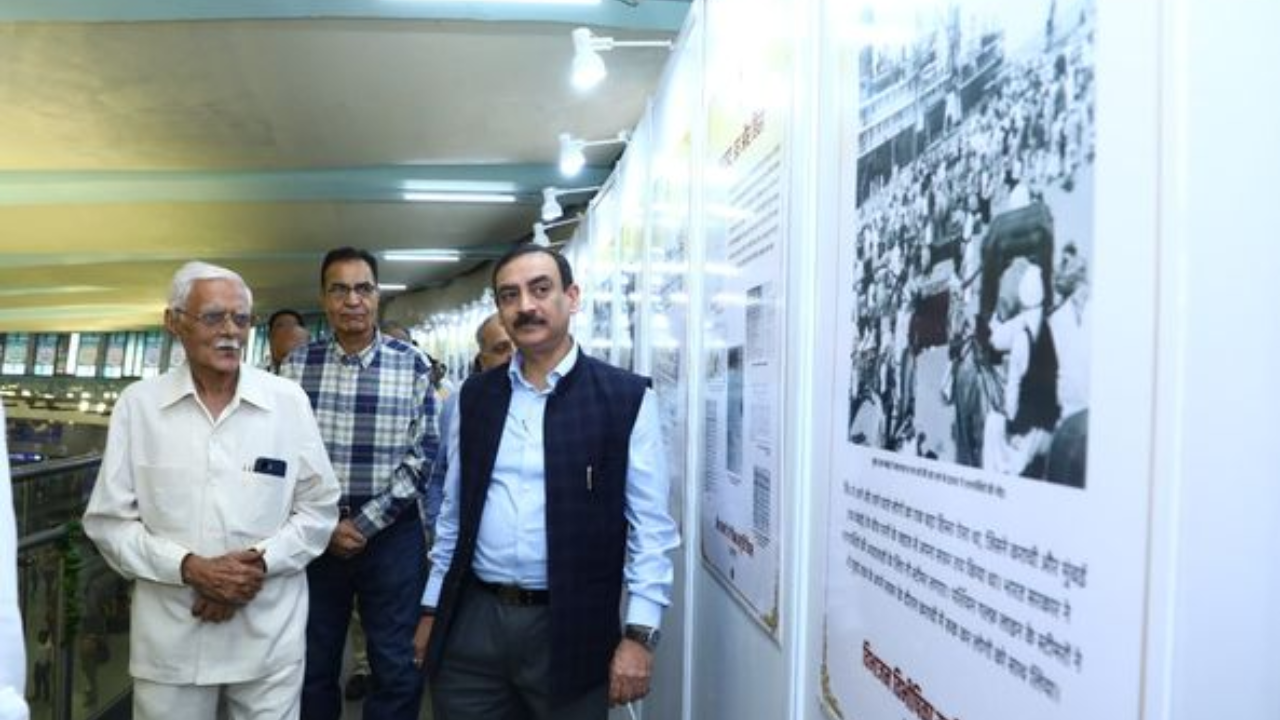 Delhi Metro Remembers Partition Victims with Exhibition at Rajiv Chowk Station Delhi Metro Rail Corporation