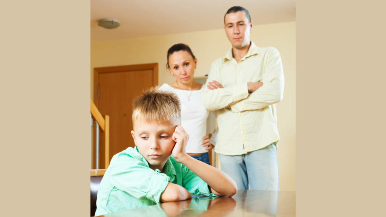 5 telltale signs for parents to know their child is feeling neglected. Pic Credit: Freepik