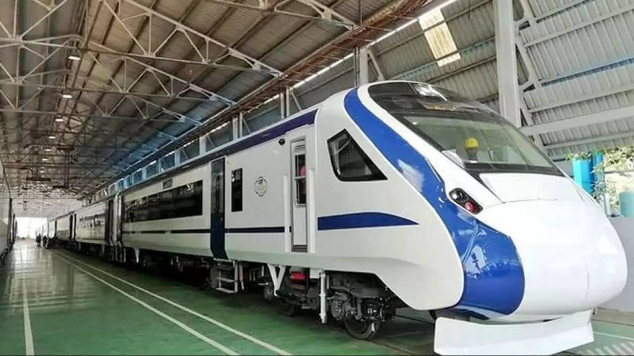 Vande Bharat Express Pelted With Stones In Kerala (File Photo)